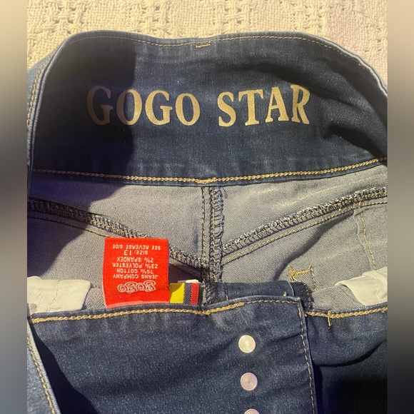 Shorts, jean, 5 pair, various brands. GoGoStar, Vince Blue, Dollhouse, Levi’s. - Picture 4 of 16